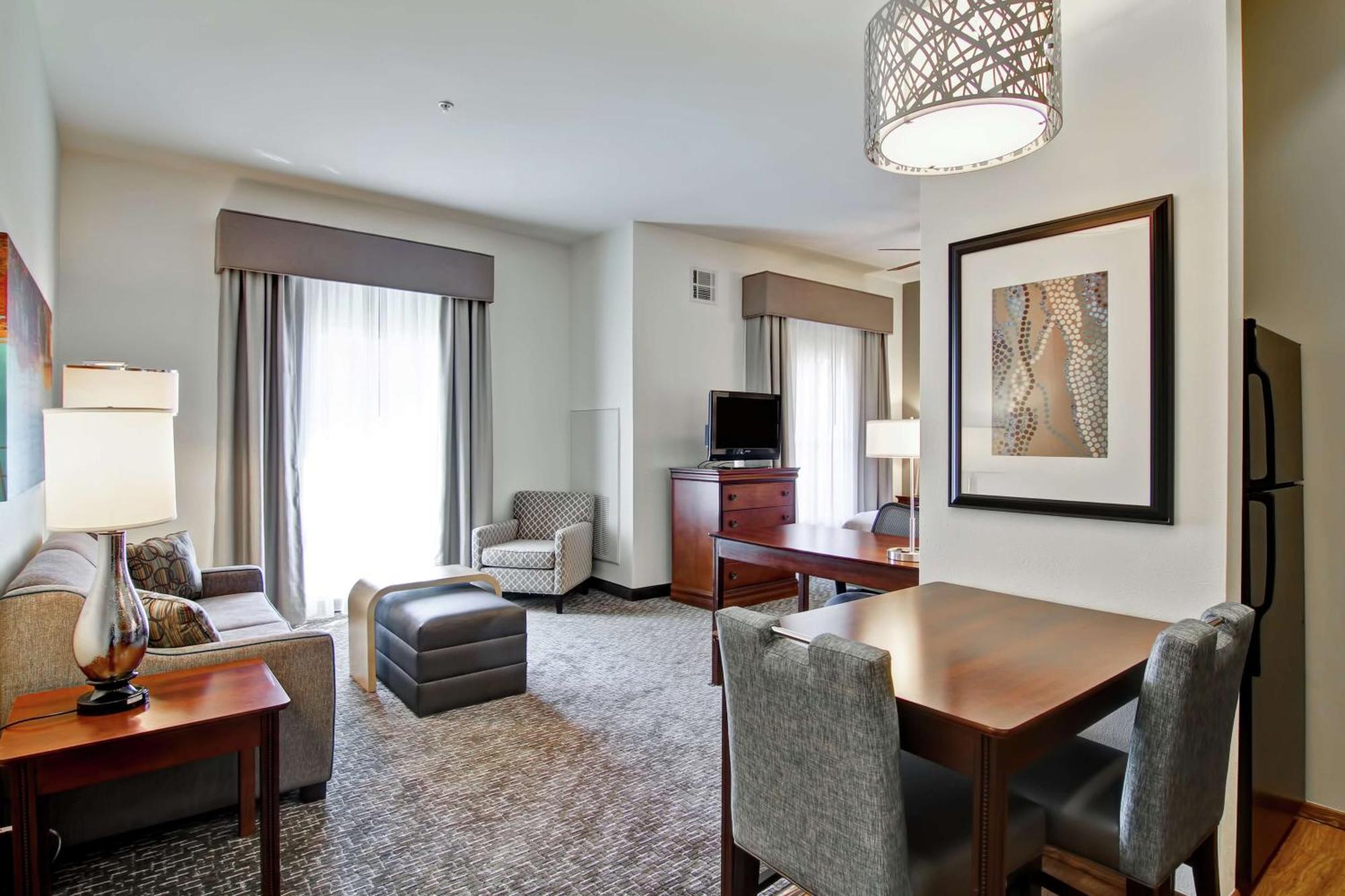 Homewood By Hilton City-west Hotel